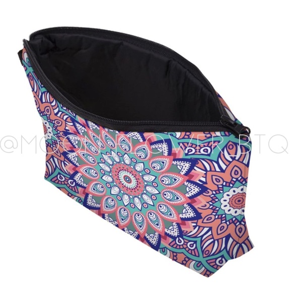 ❤️SOLD❤️ Boho Mandala Makeup Cosmetic Bag Peacock Paradise - Picture 3 of 6